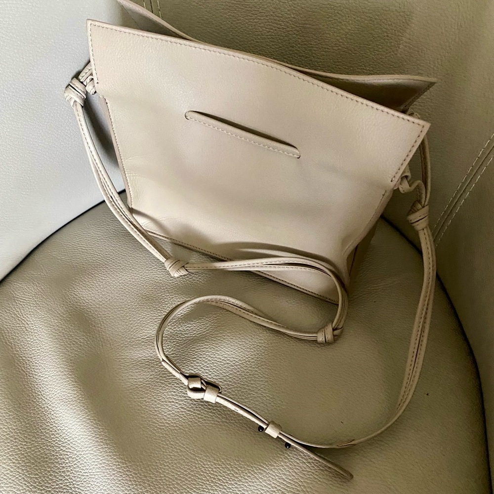Von Holzhausen small shopper Crossbody Bag - Sleek Everyday Style